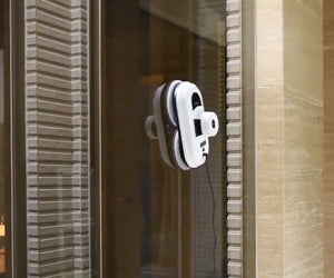 Robot Window Cleaner a 499 LEU